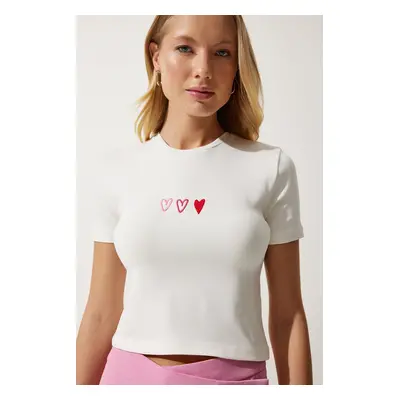 Happiness İstanbul Women's Ecru Heart Embroidered Crop Knitted T-Shirt