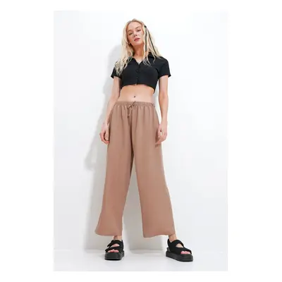 Trend Alaçatı Stili Women's Camel Waist Elastic Wide Leg Loose Woven Trousers