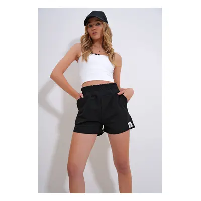 Trend Alaçatı Stili Women's Black High Waist Embroidered Mini Shorts