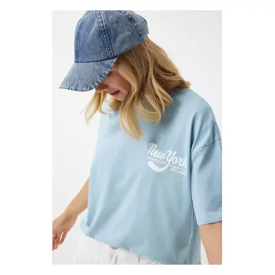 Happiness İstanbul Women's Sky Blue Printed Oversize Knitted T-Shirt