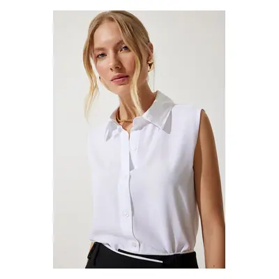 Happiness İstanbul Women's White Sleeveless Viscose Shirt