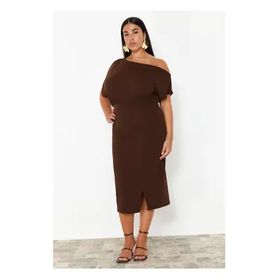 Trendyol Curve Brown One-Shoulder Midi Knitted Dress