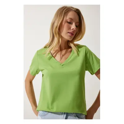 Happiness İstanbul Women's Peanut Green V Neck Basic Knitted T-Shirt