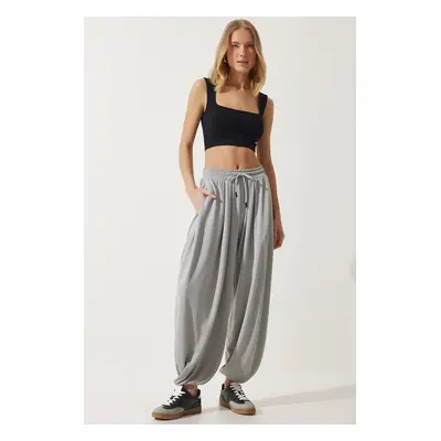 Happiness İstanbul Women's Gray Pleated Comfortable Modal Baggy Trousers