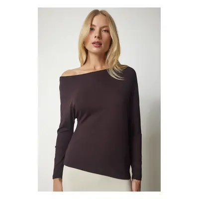 Happiness İstanbul Women's Dark Brown Boat Neck Knitwear Blouse