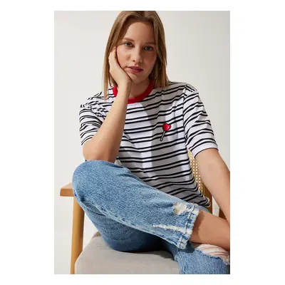 Happiness İstanbul Women's White Crew Neck Striped Knitted T-Shirt