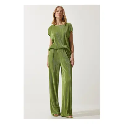 Happiness İstanbul Women's Pistachio Green Pleated Comfortable Blouse Pants Set