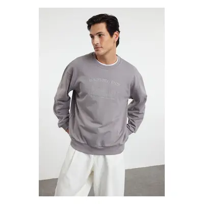 Trendyol Gray Oversize/Wide Cut City Embroidered Sweatshirt