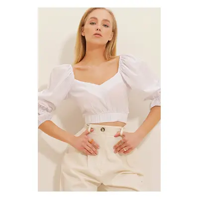 Trend Alaçatı Stili Women's White V-Neck Tie Waist Poplin Crop Blouse