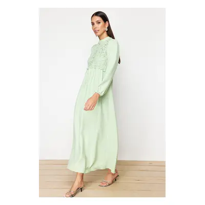 Trendyol Green Guipure/Scallop Detailed Woven Dress