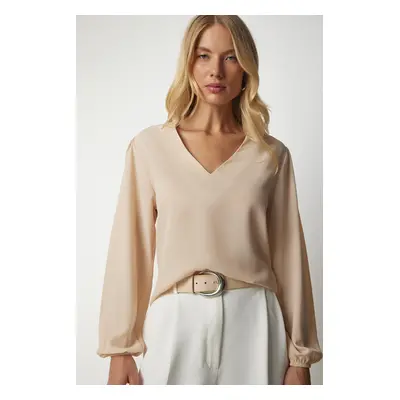 Happiness İstanbul Women's Beige V Neck Crepe Blouse