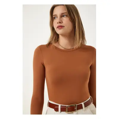 Happiness İstanbul Women's Tan Crew Neck Basic Viscose Knitted Blouse