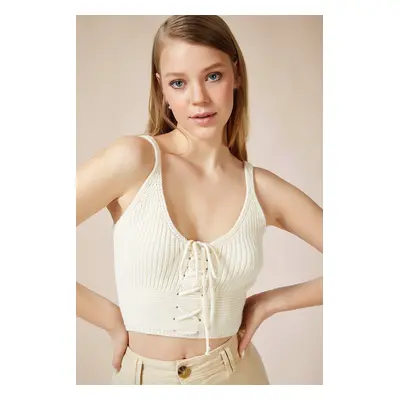 Happiness İstanbul Women's Cream Zigzag Drawstring Tricot Crop Top