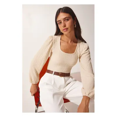 Happiness İstanbul Women's Light Cream Square Neck Textured Knitted Blouse