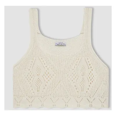 DEFACTO Crop Round Neck Knitted Crochet Undershirt