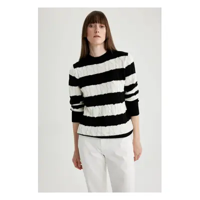 DEFACTO Relax Fit Striped Crew Neck Sweater