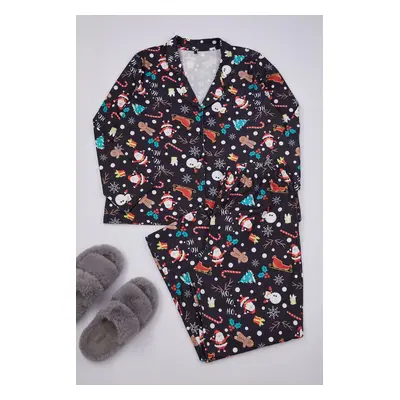 Trendyol Curve Black Shirt Collar New Year Themed Knitted Pajama Set