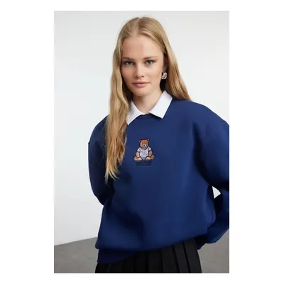 Trendyol Navy Blue Relaxed/Comfortable Pattern Embroidered Thick Knitted Sweatshirt