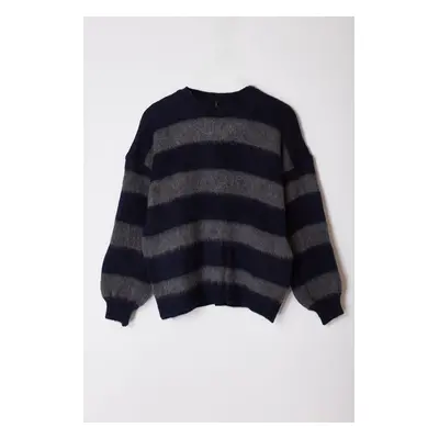 Trendyol Navy Blue Soft Texture Wide Pattern Knitwear Sweater