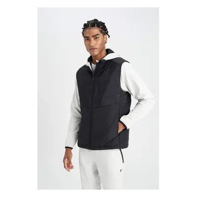 DEFACTO Fit Water Repellent Quilted Vest Regular Cut Stand Collar Zippered Pocket