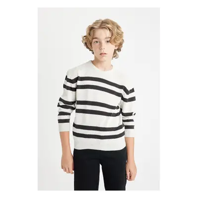 DEFACTO Boy's Crew Neck Striped Knitwear Sweater