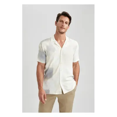 DEFACTO Modern Fit Polo Neck Printed Woven Short Sleeve Shirt