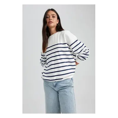 DEFACTO Relax Fit Crew Neck Striped Thin Sweatshirt