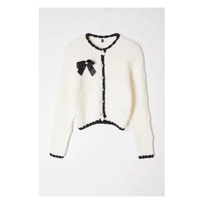 Trendyol Ecru Ribbon/Bow Detailed Beaded Knitted Cardigan