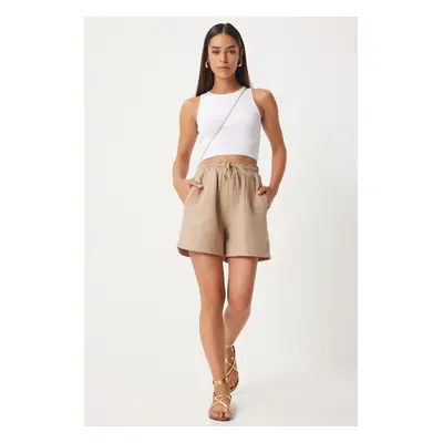 Happiness İstanbul Women's Beige Pocket Muslin Shorts