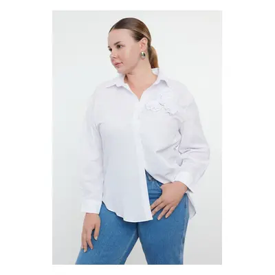 Trendyol Curve White Floral Embroidered Plus Size Woven Shirt