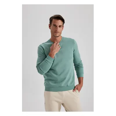 DEFACTO Regular Fit Crew Neck Cotton Basic Sweatshirt