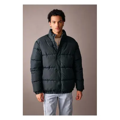 DEFACTO Stand Collar Puffer Jacket with Zipper and Snap Pocket