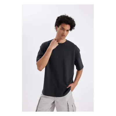 DEFACTO Oversize Wide Fit Crew Neck Short Sleeve Basic Plain Heavy Fabric T-Shirt