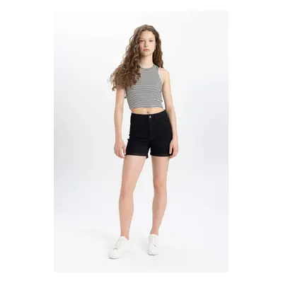 DEFACTO Normal Waist Folded Leg Basic Jean Shorts