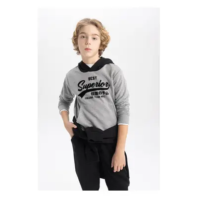 DEFACTO Boy&#39;s Printed Hooded Thick Sweatshirt