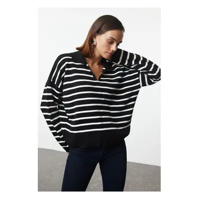 Trendyol Black Wide Pattern Polo Collar Striped Knitwear Sweater