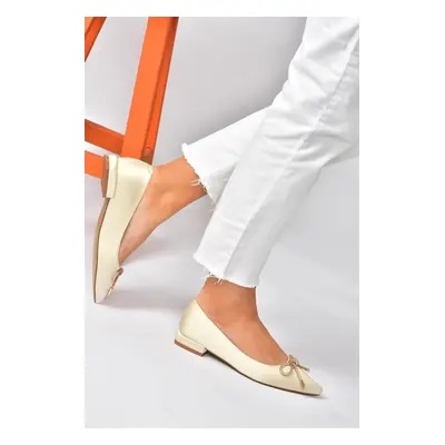 Fox Shoes Beige Satin Fabric Women's Low Heeled Shoes