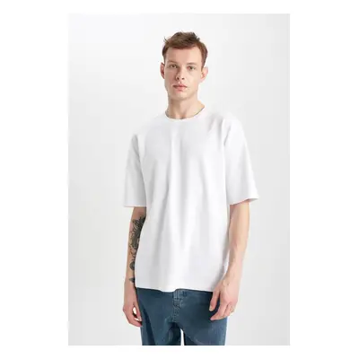 DEFACTO Oversize Wide Pattern Crew Neck Short Sleeve Heavy Fabric Basic Plain T-Shirt