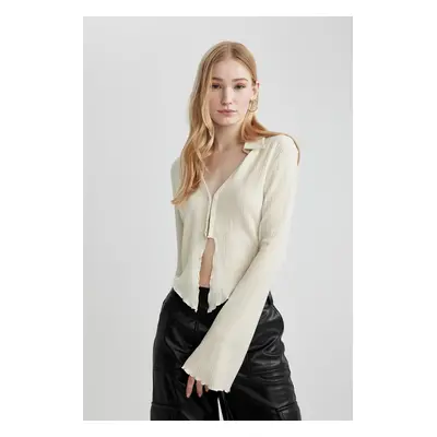 DEFACTO Cool Fitted Long Sleeve Crop Shirt