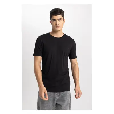 DEFACTO Slim Fit Slim Cut Crew Neck Short Sleeve Basic T-Shirt