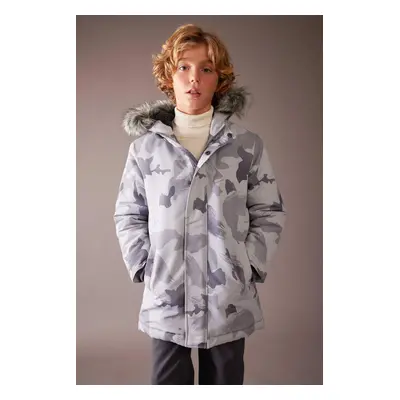 DEFACTO Boy's Water Repellent Jacket Coat Camouflage Patterned Hooded Removable Furry Plush Lini