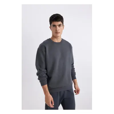 DEFACTO Oversize Fit Wide Mold Crew Neck Basic Plain Sweatshirt