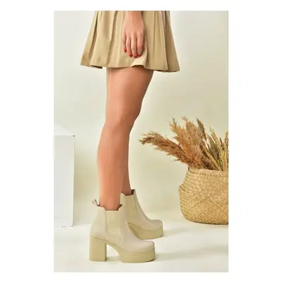 Fox Shoes Beige Women's Boots with a Thick Sole