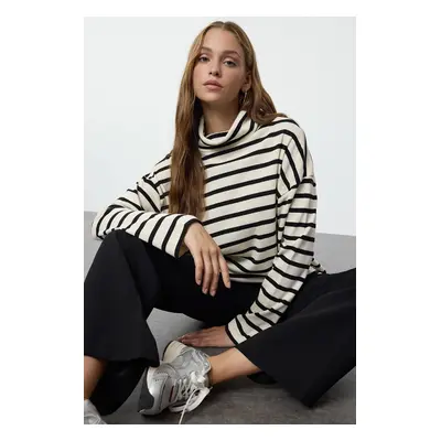 Trendyol Ecru*001 Turtleneck Oversize/Wide Pattern Knitted Sweatshirt