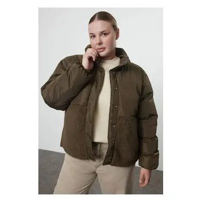 Trendyol Curve Khaki Regular Fit Fabric Block Plush Detailed Coat