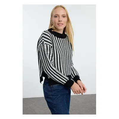 Trendyol Black Basic Striped Knitwear Sweater