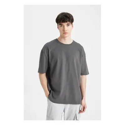 DEFACTO Oversize Wide Cut Crew Neck Heavy Fabric Short Sleeve Basic T-Shirt