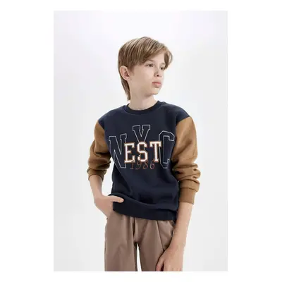 DEFACTO Boy's Crew Neck Printed Sweatshirt