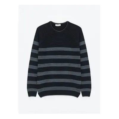 LC Waikiki Crew Neck Long Sleeve Striped Men's Knitwear Sweater