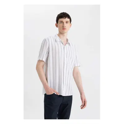 DEFACTO Regular Fit Polo Neck Short Sleeve Shirt